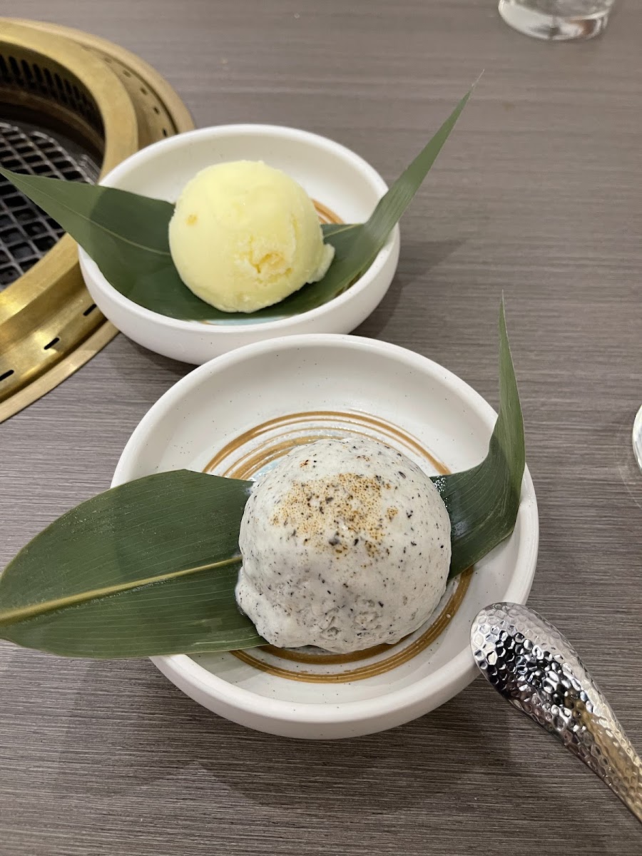 Yakinau Izakaya Japanese Restaurant-5